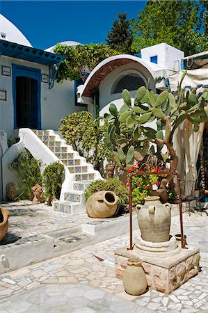 Tunisie, Tunis, Sidi-Bou-Saïd. Cour intérieure d'un riad traditionnel ou de la maison du marchand. Photographie de stock - Rights-Managed, Code: 862-03713891