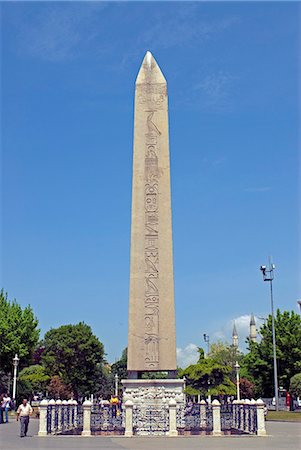 simsearch:862-03355075,k - Turkey, Istanbul. The obelisk of Theodosius in the hippodrome. Stock Photo - Rights-Managed, Code: 862-03713903