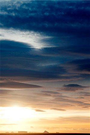 L'Antarctique, l'Antarctic Sound. Lever du soleil sur les icebergs tabulaires jonchent l'Antarctic Sound Photographie de stock - Rights-Managed, Code: 862-03736144