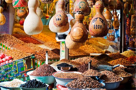 China, Xinjiang Province, Kashgar, dried fruit stand, Sunday Market Foto de stock - Con derechos protegidos, Código: 862-03736438