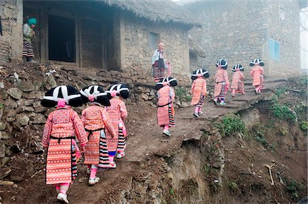 simsearch:855-02987045,k - Village de la Province de Guizhou, la Chine, Sugao, festival du nouvel an lunaire longue corne Miao Photographie de stock - Rights-Managed, Code: 862-03736545