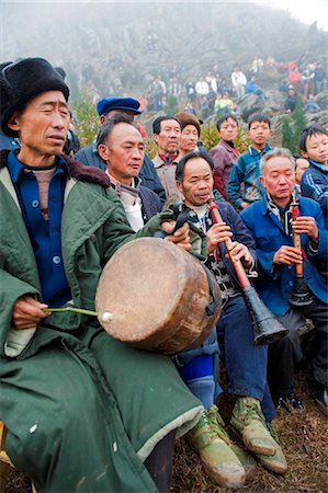 simsearch:862-03289833,k - China, Guizhou Province, Sugao village, men celebrating at Long Horn Miao lunar new year festival Fotografie stock - Rights-Managed, Codice: 862-03736552