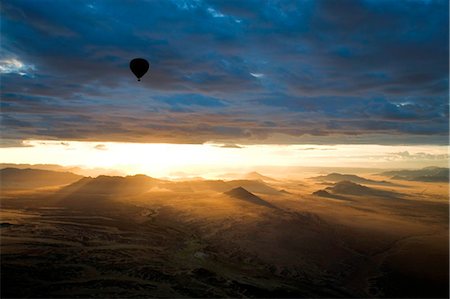Namib Rand Nature Reserve, Namibia. Dawn balloon flight over the Namib Desert, operated by Namib Sky Adventure Safaris. Stock Photo - Rights-Managed, Code: 862-03737005