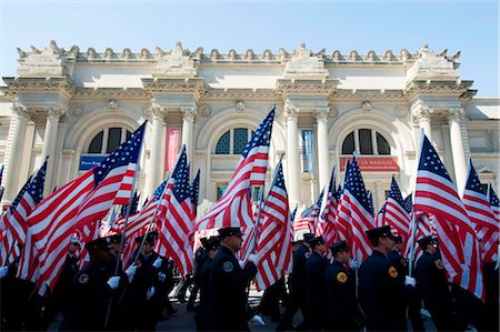 USA, New York State, New York City, Manhattan, American flags, St Patricks Day celebrations on 5th Avenue Foto de stock - Con derechos protegidos, Código: 862-03737395