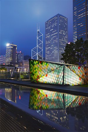 simsearch:862-07689857,k - Garden rooftop of IFC 2 with Bank of China and Jardine House in background, Central, Hong Kong, China Foto de stock - Con derechos protegidos, Código: 862-03731098