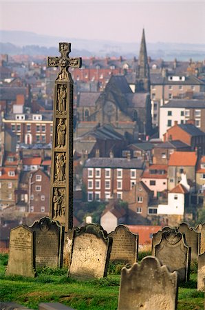 Kreuz Friedhof, Whitby, North Yorkshire, England Stockbilder - Lizenzpflichtiges, Bildnummer: 862-03731159