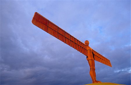 simsearch:862-03710998,k - Angel of the North Statue, Gateshead, Tyne and Wear. The 208-tonne  Angel  a human figure based on artist Antony Gormley's own body, is 20 metres high. Stock Photo - Rights-Managed, Code: 862-03731160