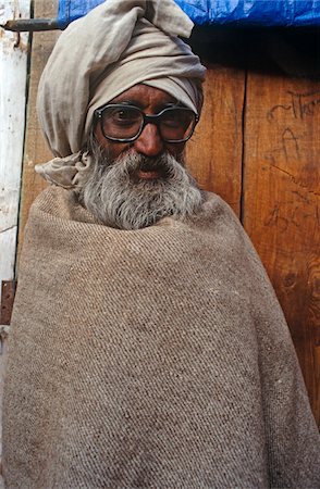 simsearch:862-03807589,k - India, Uttarakhand, Garhwal, Gangotri. A Hindu pilgrim at Gangotri beside the River Ganges. Stock Photo - Rights-Managed, Code: 862-03731351