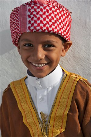Kenia. Ein glücklich muslimische Junge aus Lamu, während Maulidi, Feier des Propheten Mohammed s Geburtstag. Stockbilder - Lizenzpflichtiges, Bildnummer: 862-03731548