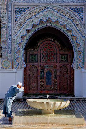 fez mosque - The Qarawiyine mosque in Fes, Morocco Stock Photo - Rights-Managed, Code: 862-03731834