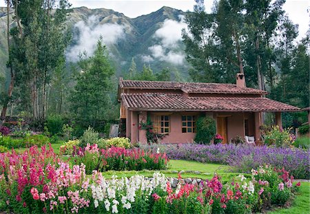 simsearch:862-03732023,k - Peru. One of the villas at Urubamba Villas, a small up-market tourist establishment, close to Urubamba in the Sacred Valley. Fotografie stock - Rights-Managed, Codice: 862-03732039