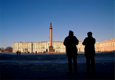 Russia, St. Petersburg; People standing in front of the State Hermitage Museum, designed by Bartolomeo Rastrelli Stock Photo - Rights-Managed, Code: 862-03732179