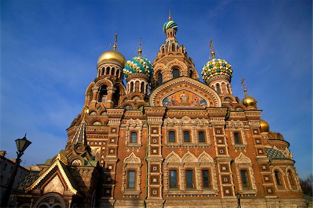 Russia, St. Petersburg; The restored Church of Christ the Saviour, also known as Church on Spilled Blood Foto de stock - Con derechos protegidos, Código: 862-03732202