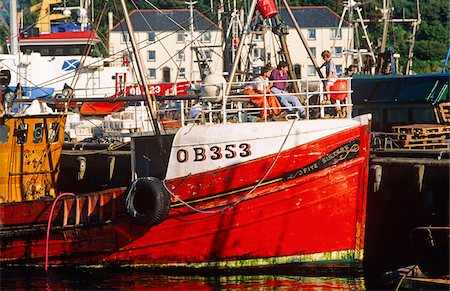 Flotte de pêche dans le port de Mallaig, Écosse Photographie de stock - Rights-Managed, Code: 862-03732252