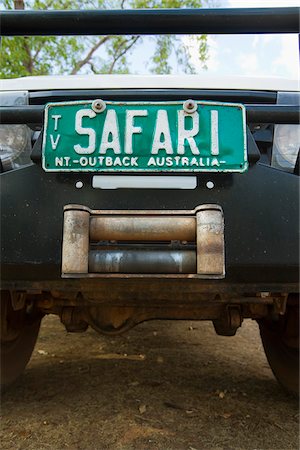 placa de matrícula - Australia, Northern Territory, Kakadu National Park.  4WD safari in outback Australia. Foto de stock - Con derechos protegidos, Código: 862-03807263