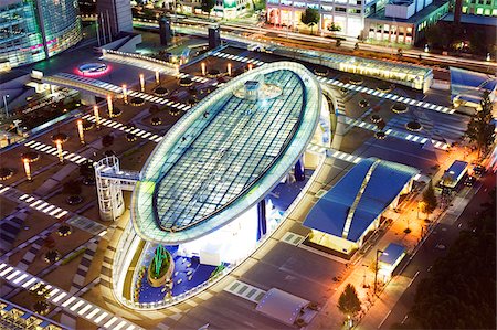 simsearch:862-07690321,k - Asia, Japan. Nagoya, Gifu prefecture, Oasis 21 sky walkway Stock Photo - Rights-Managed, Code: 862-03807672