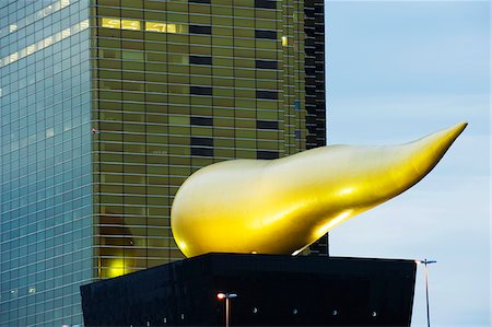 Asia, Japan, Tokyo, Asakusa ward, Asahi Building Golden Flame Foto de stock - Con derechos protegidos, Código: 862-03807685