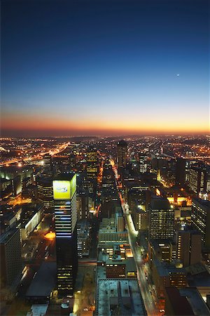 simsearch:862-03808365,k - Vue du centre-ville de Johannesburg au coucher du soleil, Gauteng, Afrique du Sud Photographie de stock - Rights-Managed, Code: 862-03808291