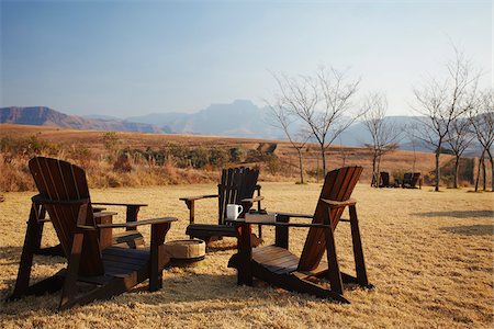 simsearch:862-03808441,k - Chaises de jardin à l'extérieur au Inkosana Lodge, Ukhahlamba Drakensberg Park, KwaZulu-Natal, Afrique du Sud Photographie de stock - Rights-Managed, Code: 862-03808434