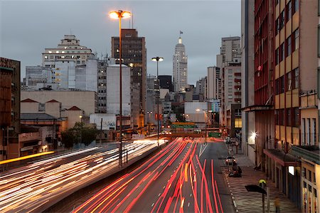 san pablo - Avenida Prestes Maia in Downtown Sao Paulo. Brazil Foto de stock - Con derechos protegidos, Código: 862-03887361