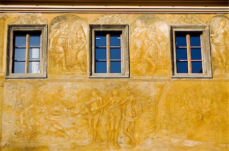simsearch:862-03887747,k - Czech Republic, Prague, Europe; A frescoed wall on one of the facades in the old town Foto de stock - Con derechos protegidos, Código: 862-03887576