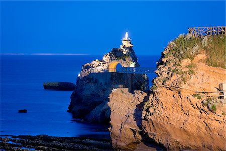 france aquitaine - Rocher de la Vierge, port Vieux, Biarritz, the Basque Provinces, France Stock Photo - Rights-Managed, Code: 862-03887720