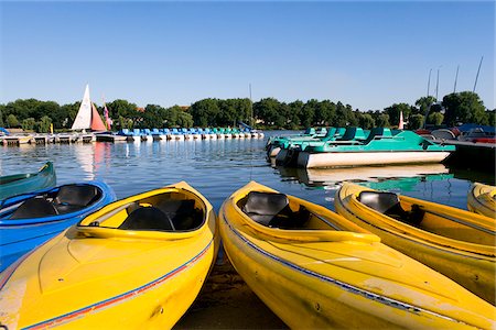 Canoes, Lake Aasee, Muensterland, North Rhine Westphalia, Germany Foto de stock - Con derechos protegidos, Código: 862-03887920