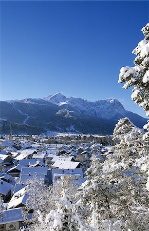 simsearch:862-03888121,k - Paysage urbain de Garmisch-Partenkirchen, Werdenfelser Land, Bavière, Allemagne Photographie de stock - Rights-Managed, Code: 862-03888005