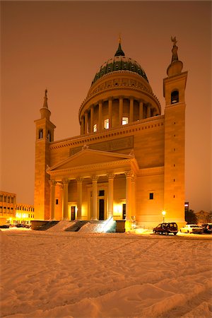 saint nicholas church - Église de St. Nikolai à Potsdam par Friedrich Schinkel. Photographie de stock - Rights-Managed, Code: 862-03888002