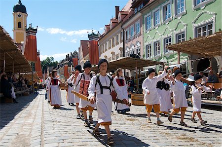 Festival traditionnel de Taenzel à Kaufbeuren, Allgäu, Bavière, Allemagne Photographie de stock - Rights-Managed, Code: 862-03888119