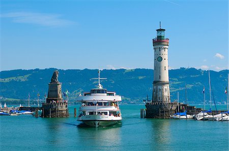 schaufelraddampfer - Paddleboat in Lindau Harbour, Allgaeu, Bavaria, Germany Foto de stock - Con derechos protegidos, Código: 862-03888133