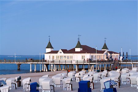 Pier, Ahlbeck, Usedom Island, Mecklenburg-Western Pomerania, Germany Stock Photo - Rights-Managed, Code: 862-03888209