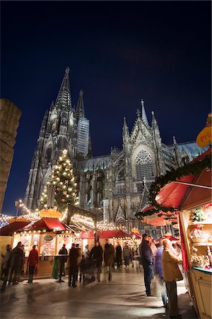Christmas market, Cathedral, Cologne, North Rhine Westphalia, Germany Stock Photo - Rights-Managed, Code: 862-03888235