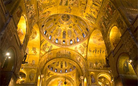 san marco - Venise, Vénétie, Italie ; Détail de l'intérieur or doré de la Basilica di San Marco en Architecture Byzantine Photographie de stock - Rights-Managed, Code: 862-03888506