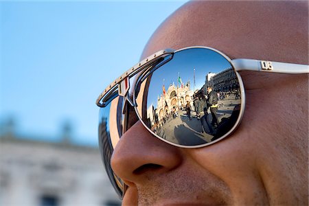simsearch:862-03888567,k - Man with sunglasses on St. Marks Square, Venice, Veneto, Italy Stock Photo - Rights-Managed, Code: 862-03888519