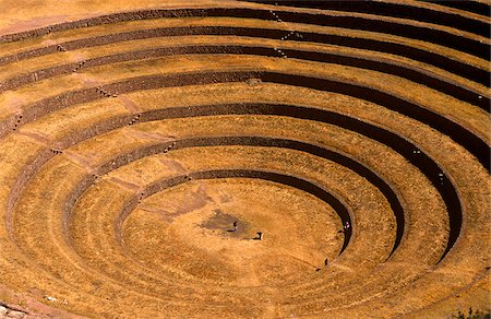 Peru, Andes, Cordillerra Urubamba, Urubamba, Moray. Striking Inca terraces - believed to have been a kind of crop nursey - fill an amphitheatre-like bowl in the hills near Maras. Stock Photo - Rights-Managed, Code: 862-03888972