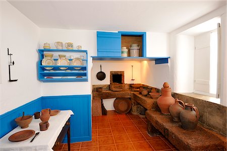 simsearch:862-03889213,k - Traditional  kitchen of a Santa Maria house. Casa de Santa Maria museum. Azores islands, Portugal Stock Photo - Rights-Managed, Code: 862-03889217