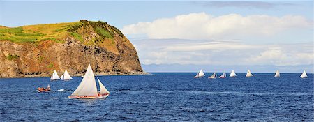 Whaling boats regattas in the sea channel between Faial and Pico islands. Faial, Azores islands, Portugal Foto de stock - Con derechos protegidos, Código: 862-03889268