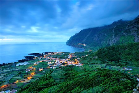The little village of Faja Grande at night. The westernmost location in Europe. Flores, Azores islands, Portugal Fotografie stock - Rights-Managed, Codice: 862-03889291