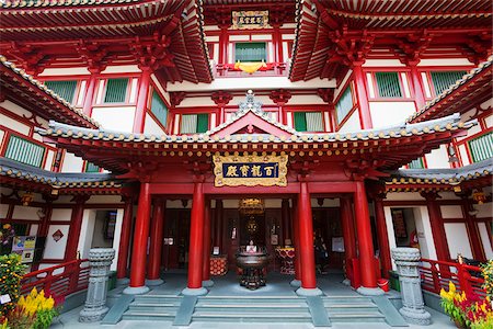 simsearch:855-03025298,k - Singapore, Singapore, Chinatown.  Buddha Tooth Relic Temple and Museum. Stock Photo - Rights-Managed, Code: 862-03889588