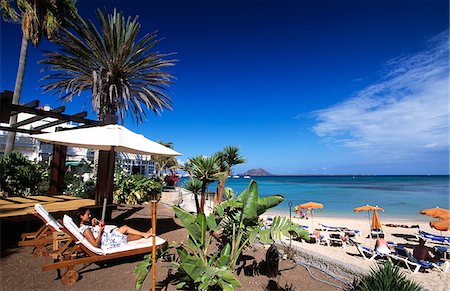 spanish women on the beach - Beach bar in Corralejo, Fuerteventura, Canary Islands, Spain Stock Photo - Rights-Managed, Code: 862-03889795