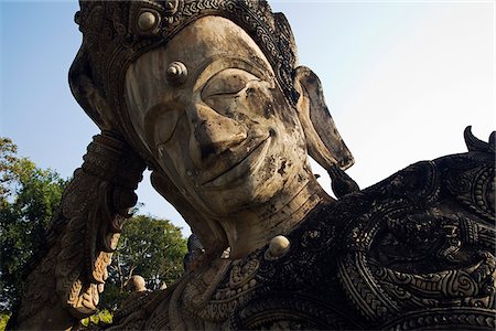 simsearch:862-03889836,k - Thaïlande, Nong Khai, Nong Khai. Hindo-bouddhiste sculpture dans le parc de sculptures de Sala Kaew Ku. Photographie de stock - Rights-Managed, Code: 862-03889828