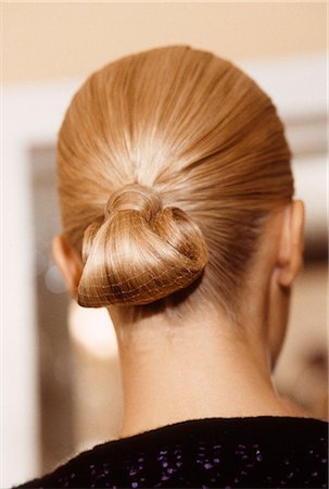 Back view of a woman, hair piece Photographie de stock - Rights-Managed, Code: 877-06836014