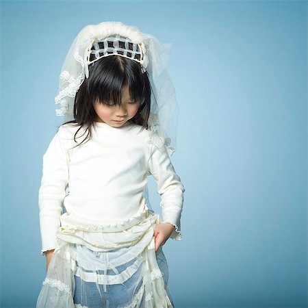 simsearch:877-06833387,k - Little girl with wedding clothes Stock Photo - Rights-Managed, Code: 877-06833320