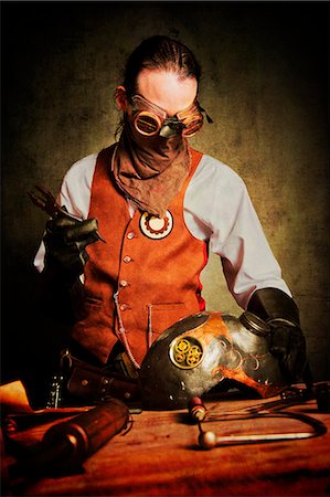 scie - Worker Steampunk, MrTIB Photographie de stock - Rights-Managed, Code: 877-07460461