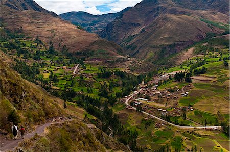 pisac - South America, Peru, Cuzco region, Urubamba Province, Inca sacred valley, Pisac, one of the most important archeological site in the valley, global view, mountains Photographie de stock - Rights-Managed, Code: 877-08026495
