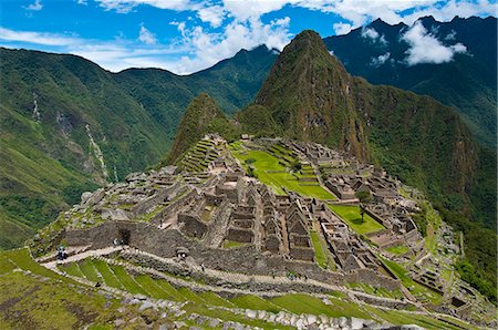 forts in latin america - South America, Peru, Cuzco region, Urubamba Province, Unesco World heritage since 1983, Machu Picchu ("old mountain"), global view Stock Photo - Rights-Managed, Code: 877-08026499