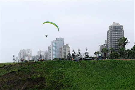 simsearch:877-08026499,k - Paragliders in the district of Miraflores in Lima, Peru,South America Foto de stock - Con derechos protegidos, Código: 877-08026588