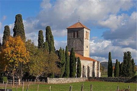 románico (arquitectura) - France, Haute Garonne , Basilica of St Just of Valcabrère Foto de stock - Con derechos protegidos, Código: 877-08031228