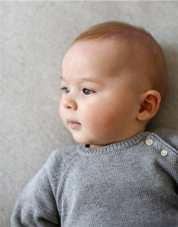 simsearch:695-03383388,k - Portrait of a baby boy Stockbilder - Lizenzpflichtiges, Bildnummer: 877-08031327
